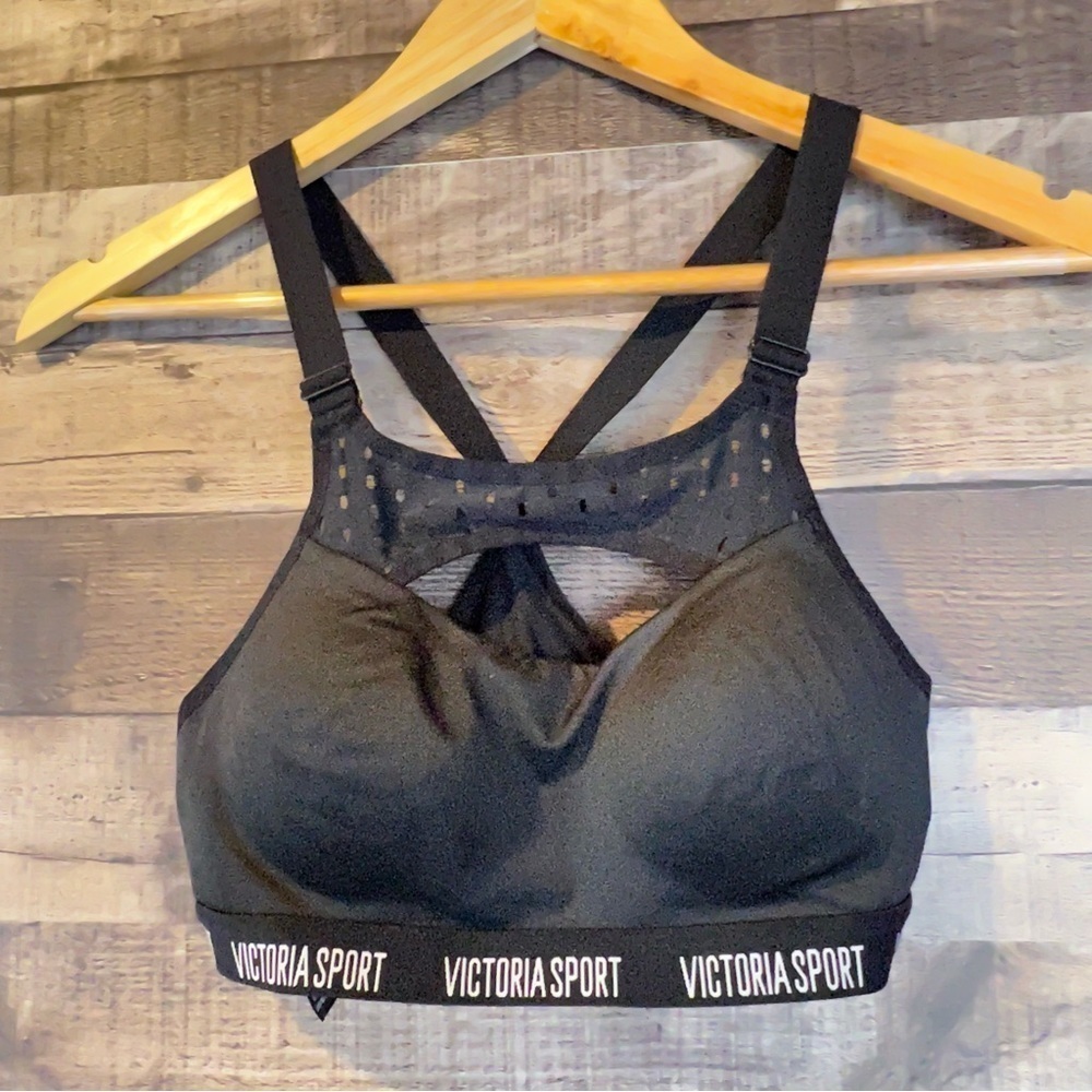Victoria's Secret Sport Incredible Lightweight Sports Bra